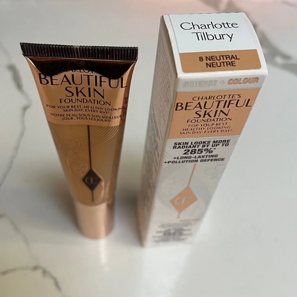 Charlotte Tilbury 8 Neutral Charlotte's Beautiful Skin Foundation 30ml - New